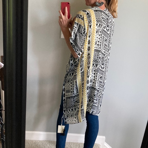 Geo Print Boho Kimono - Picture 9 of 10